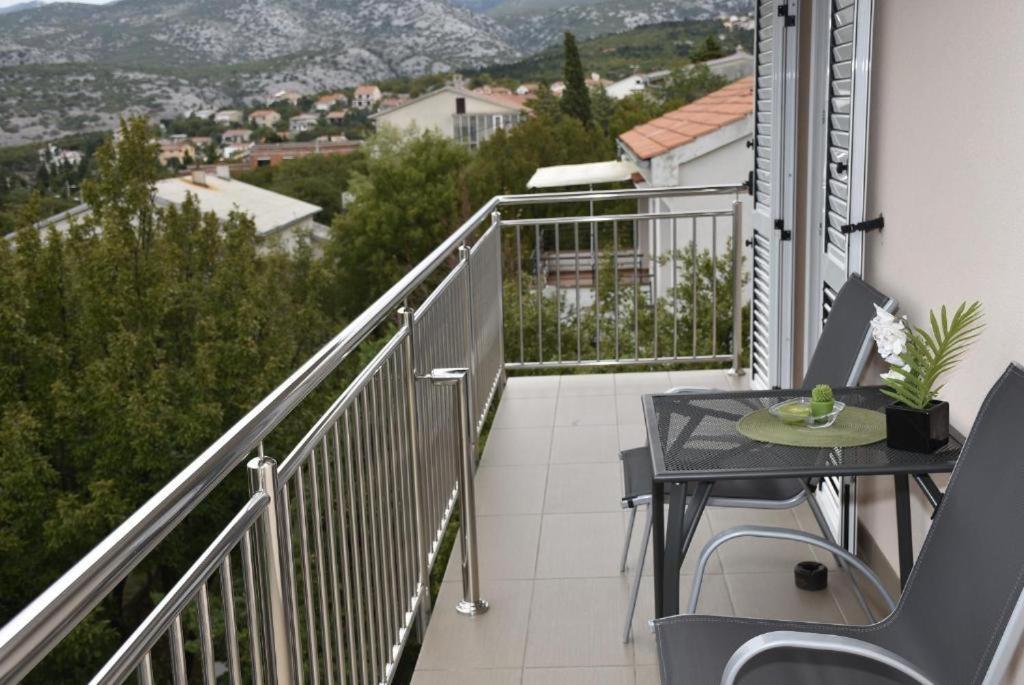 Apartmani Mira Klenovica Exterior photo