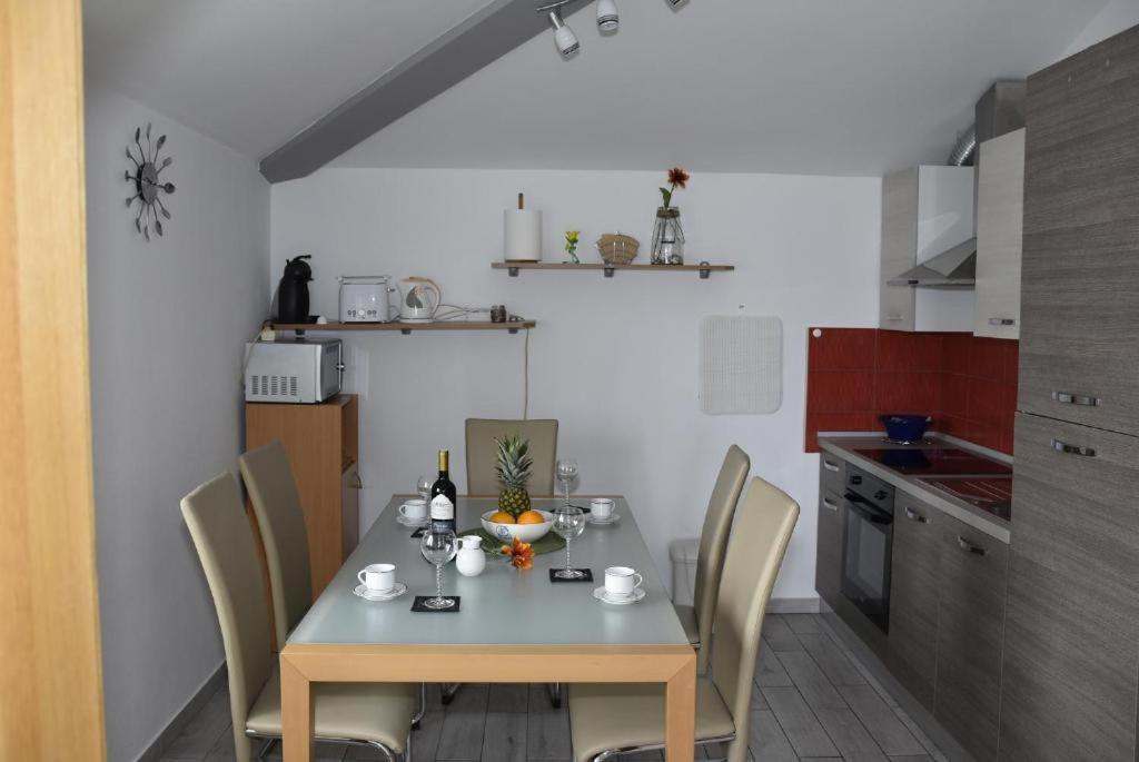 Apartmani Mira Klenovica Exterior photo