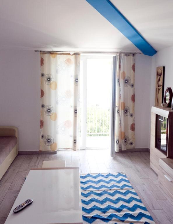 Apartmani Mira Klenovica Exterior photo
